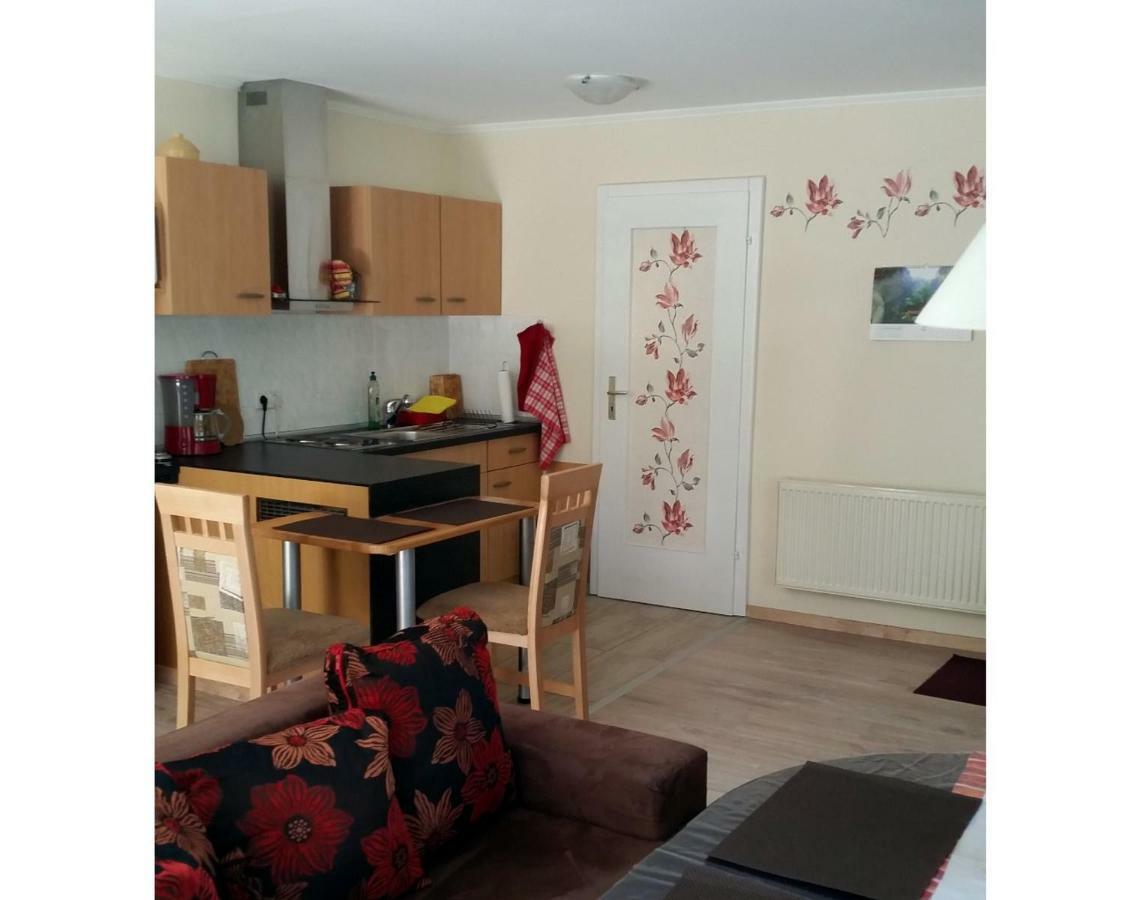 Ferienwohnung Gerlach Дрезден Екстер'єр фото